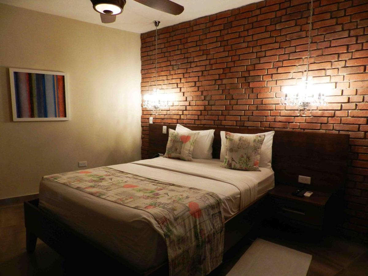 Mon Hotel Boutique Constanza Exteriör bild