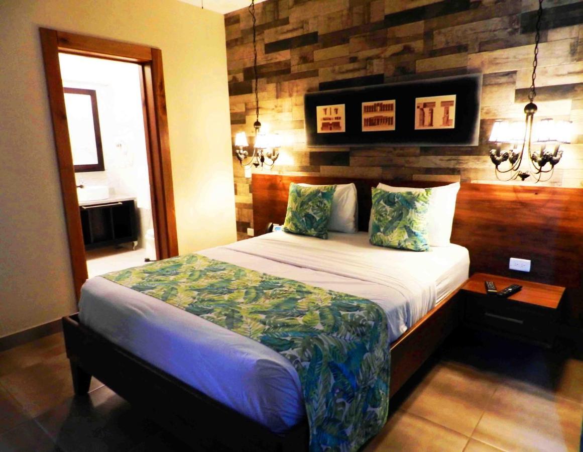 Mon Hotel Boutique Constanza Exteriör bild